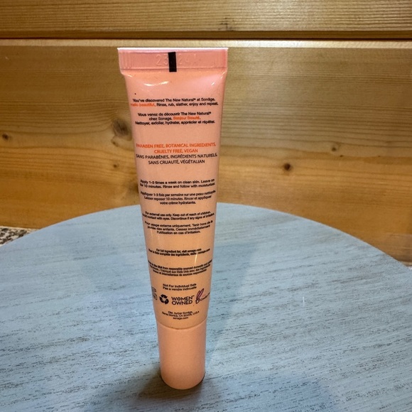 Saffron Energizing Vitamin Mask - HYDRATES AND FIRMS SKIN - Picture 2 of 3